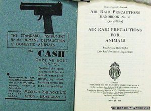 صورة لإحدى الإشعارات التي تطالب بإعدام الحيوانات الأليفة ببريطانيا قبل بداية الحرب